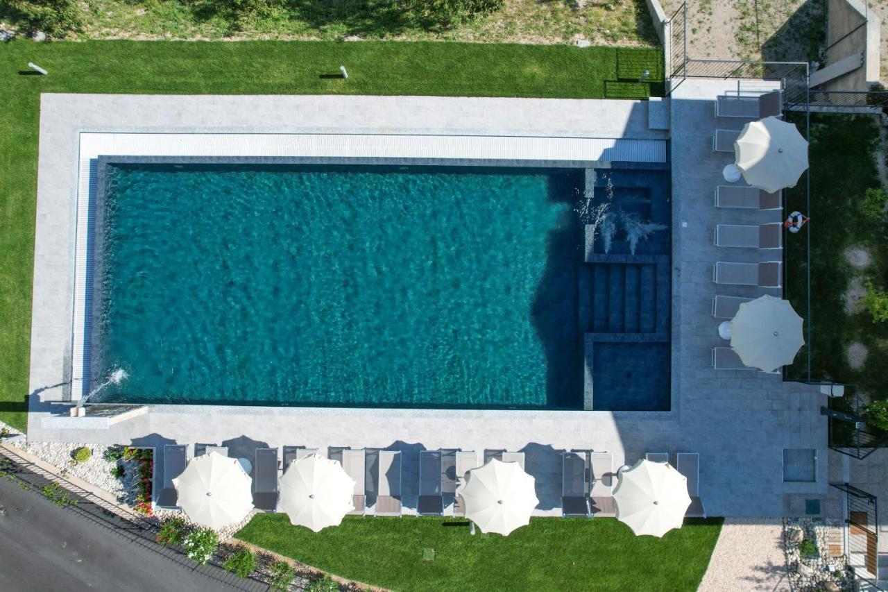 Апарт отель Borgo Ermanno Тиньяле Экстерьер фото